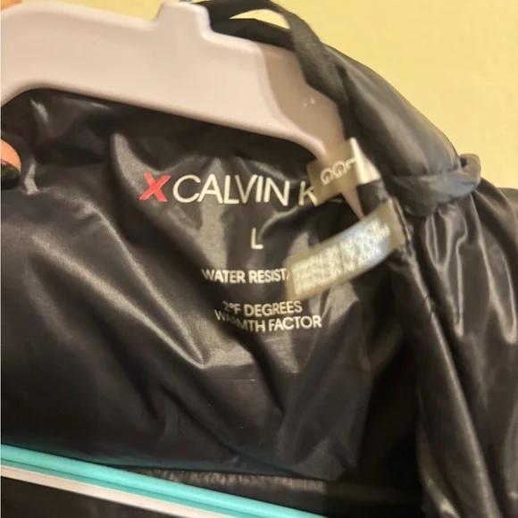 Calvin Klein Puffer Jacket - Picture 4 of 4